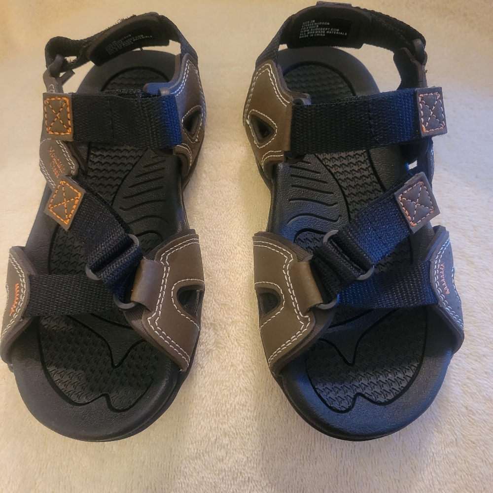 Boys sandals